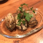 ワイワイワイン食堂 - 牡蠣のオイル煮