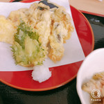 魚安食堂 - 天ぷら盛り合わせ