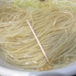 鶏だし中華そば かね壱 - 麺の太さ