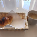 ファミリーロッジ旅籠屋 - コーヒーとレーズンパン