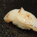 鮨 仙太 - ほたて炙り