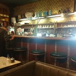 門 - カウンター(おばあちゃん)