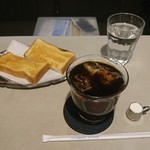 門 - アイスコーヒーモーニング。