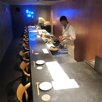 食堂 ぎんみ - 和食店とは思えない モダンな店内（承認済み）