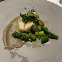 recte - 『recteレクテ』 ランチ5184円魚(ヒゲダラ、菊芋のソース、アスパラ、菜の花)