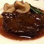 ら・ぴぇにゅ - 牛肉ランプ肉のステーキ