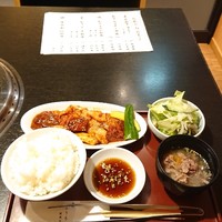 焼肉 しんうち 神楽坂 - 