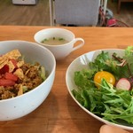 ちょいハピ - タコライスセット中972円