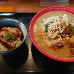 幸来 - 濃厚ごま辛味噌ラーメンとミニチャーシュー丼