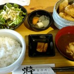 横井製作所。 - 鶏唐揚げ定食