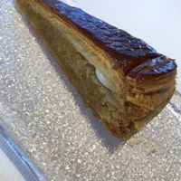 ベージュ アラン・デュカス 東京 - 