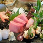 亀喜寿司 - 刺し盛 ()