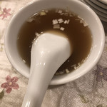 中国料理 丸勝 - チャーハンに付いたスープ