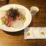 ラ プランシュ - 富士幻豚のバラ＋ローストビーフ丼