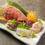 ●Cross-section sashimi of bluefin tuna