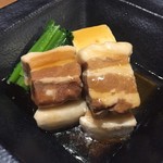 沖縄ワインダイニング - 徳之島直送の希少島豚で造った黄金のラフテー定食