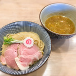 MENYA BIBIRI - とりにぼつけ麺