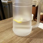 Shuufukuen - レモン入りの水