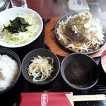 ジンギスカン霧島 - ﾊﾝﾊﾞｰｸﾞ定食･B