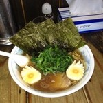 よこはまらあめん東名家 - ラーメン＋味玉