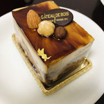 Gateau des Bois - 深煎りコーヒーとナッツが芳ばしい、こちらも大人の深い味わい♡ヽ(´▽｀)/