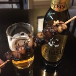 田舎庵 - 肝焼きはアッサリした味わい。
      
      肝らしさ！ってよりは食べやすい感じ。
      
      好み別れるかも。
      
      タレは甘く無くて美味い。
      
      
      