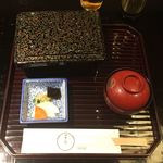 田舎庵 - うな重 梅
      
      うな重には松竹梅とありますが、梅が上で松が並と通常とは逆。
      
      竹は同じです。
      
      肝吸いが付いて、香の物がなんだか素敵！
      
      
      