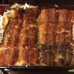 田舎庵 - 美味いうなぎだった。
      
      うなぎのウンチクたれるほど食って無い俺が言うのもおこがましいが、独特な裂きと焼きが成せる術か。
      
      家族連れて来たい。
      
      ココなら妻も食えるかも！！！
      
      
      美味しかった！！！
      
      