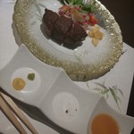 最高級A5神戸牛専門店 新宿 牛龍 - 