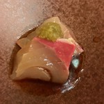 Yakkozushi - ★肉厚ヒラスはヅケで：ポン酢と柚子胡椒