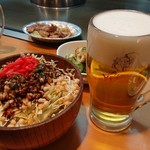 源亀 - 開始は源亀キャベツとエビス生ビール