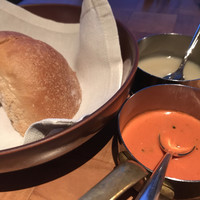 ザ タヴァン グリル＆ラウンジ - 