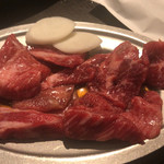 Yakiniku MARUGO - 複数部位のお肉
