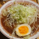 ラーメン・豚丼専門 拾丁目食堂 - 焦がし醤油もやしらーめん(味玉・ネギ)