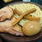 自家製麺 工藤 - にぼにぼつけ麺（味玉トッピング）