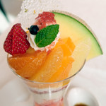 資生堂パーラー - 春の国産フルーツパフェ