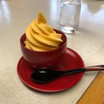 山中温泉　花紫 - ロビーでいただいたアイスクリーム