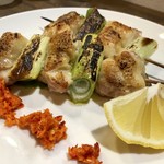 ナガタ店 - ナガタ流、焼き鳥、自家製柚子胡椒を添えて（マキ限定）