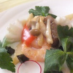 四川料理 桃源郷 - ２０１８温色健美ランチ　２１００円（税込）魚介の魚醤と黒にんにく入り塩炒のアップ【２０１８年２月】