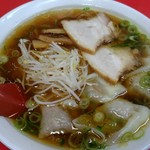 大和軒 本店 - 　　　　　ワンタン麺　750円