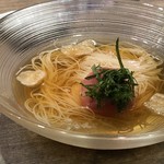 USHIGORO S. - 素麺、梅おろし添え・・この時点でお腹が一杯で半分でギブアップしました