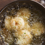 Ajillo with plump shrimp