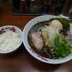 なんつッ亭 - 選べる餃子セット（らーめん）+味玉