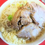 ラーメン二郎 - ラーメン小＋ニンニク