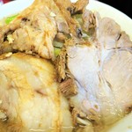 ラーメン二郎 - 豚