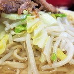 ラーメン二郎 - 野菜（そのまま）