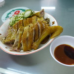 鴨肉許 許二姊 - 鴨一羽の、まさに1/4