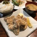 升三 - H31.4　ランチ若鶏唐揚げ・ライス、味噌汁食べ放題