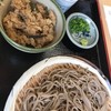 そば処「くまのて」 - 料理写真:ザルと炊き込みご飯