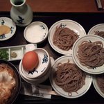 文楽　つなぎ - 皿そば５皿とミニ親子丼